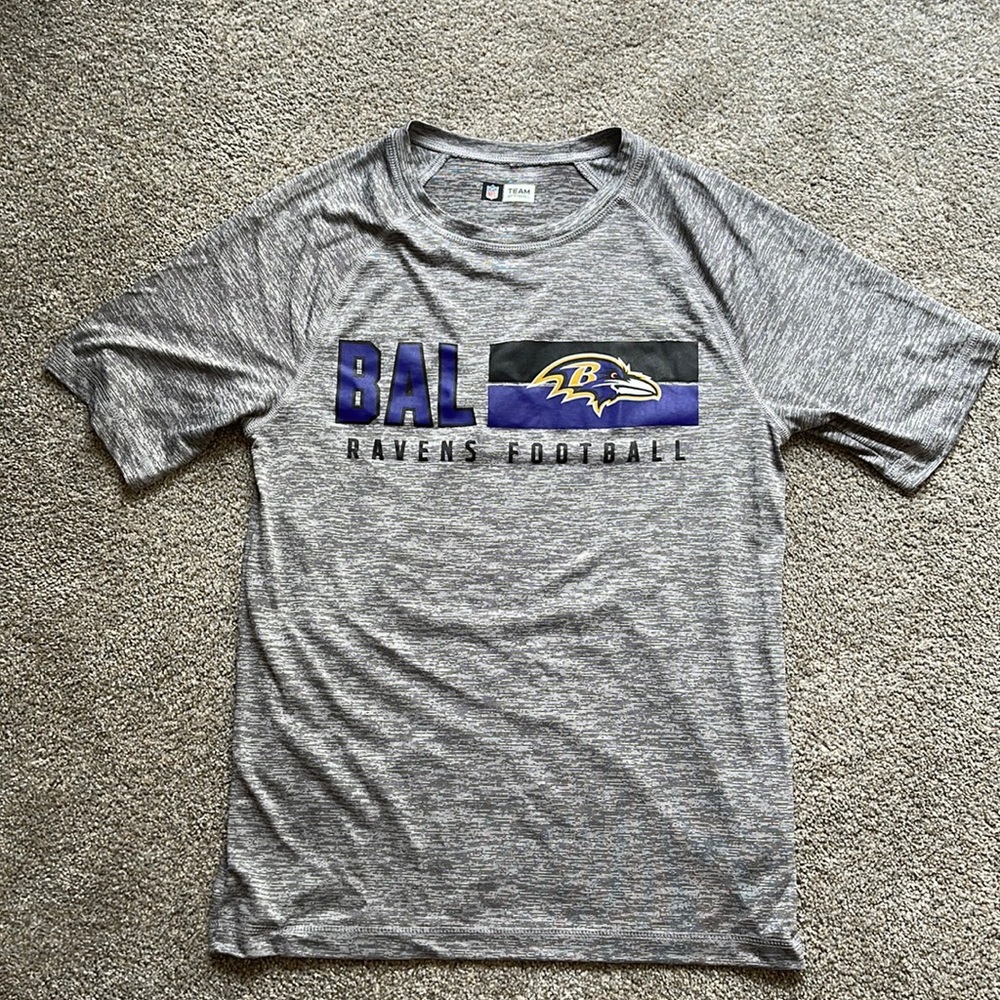 Men’s SM Baltimore Ravens Tech tee